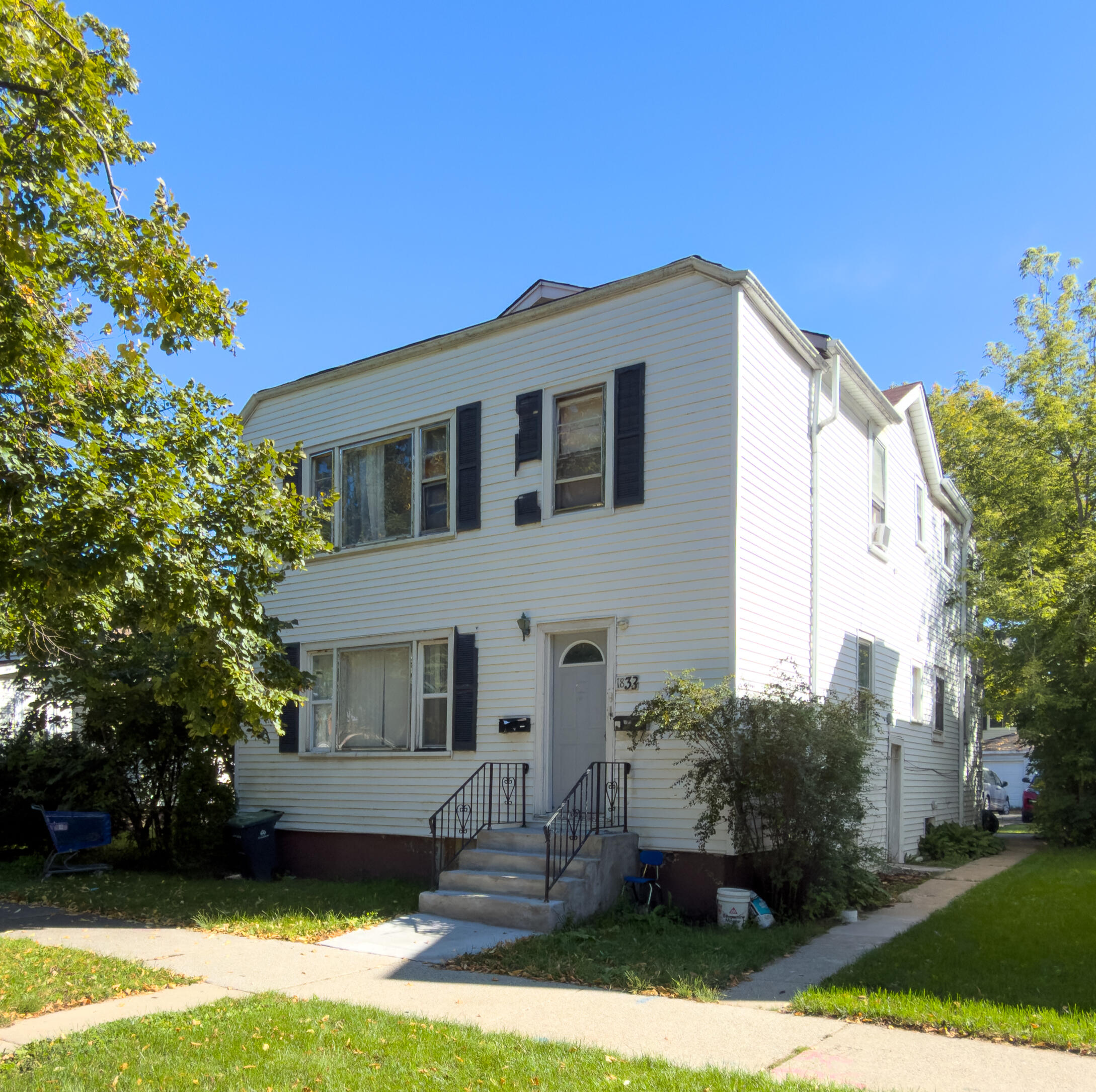 1833 Hartrey Ave Evanston IL 60201 1833 Hartrey Ave Evanston IL 60201